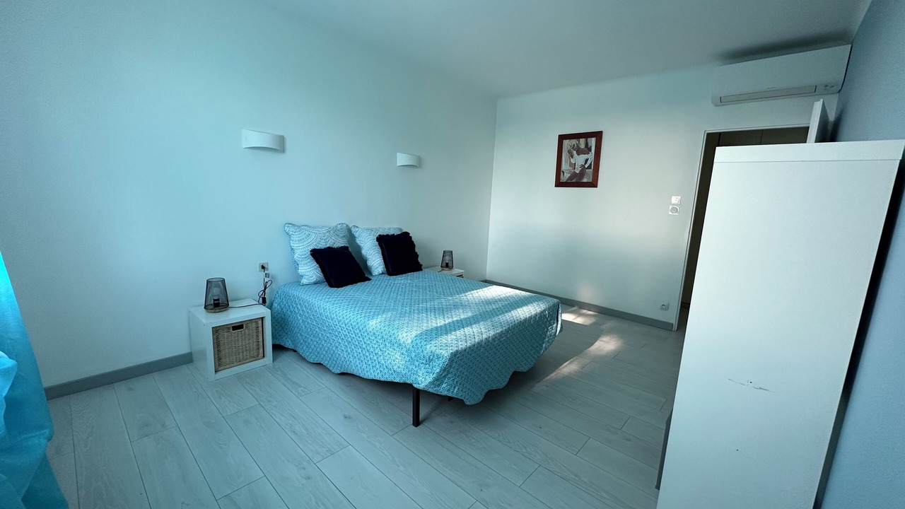 Photo of Bedroom in Bernis