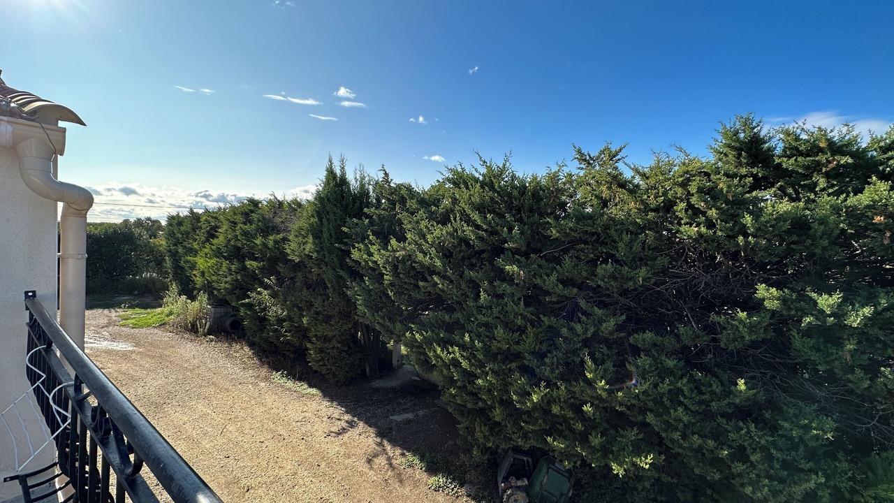 Photo of Outdoor in Bernis