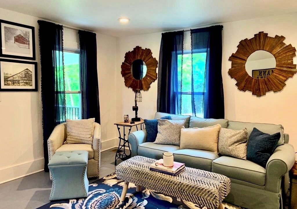 Photo of Livingroom in Chautauqua