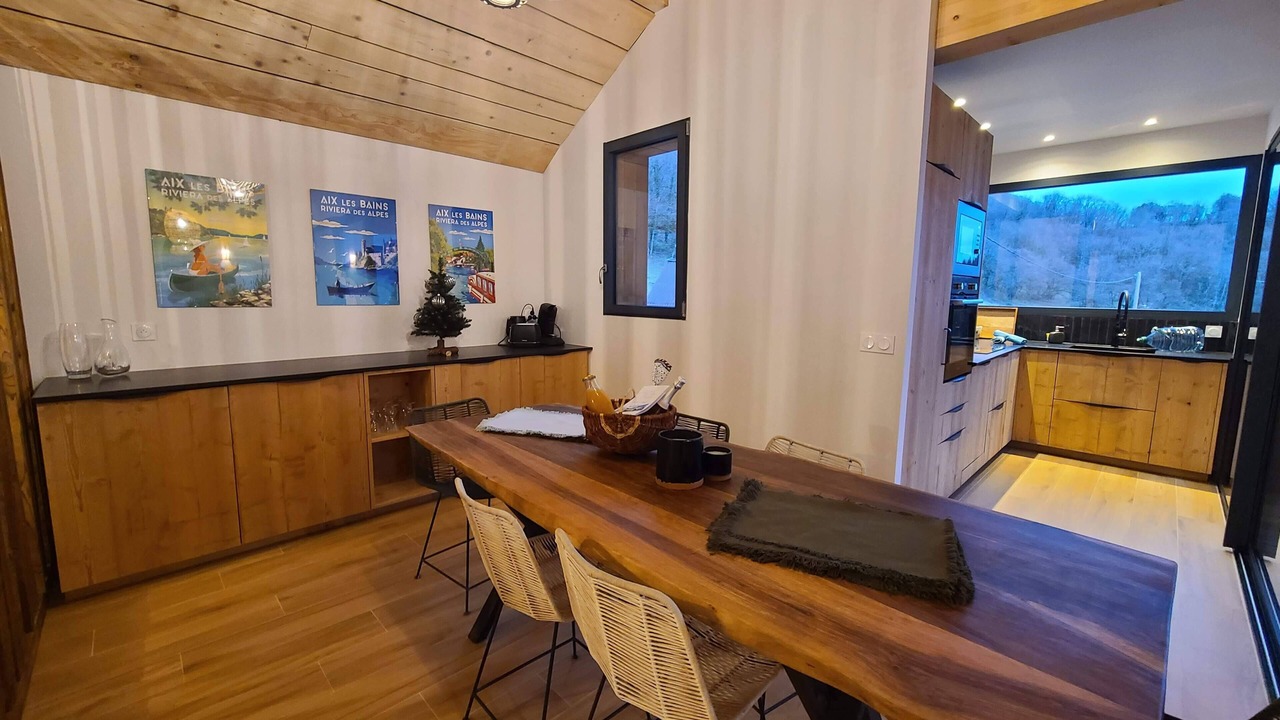 Photo of Livingroom in Brison-Saint-Innocent