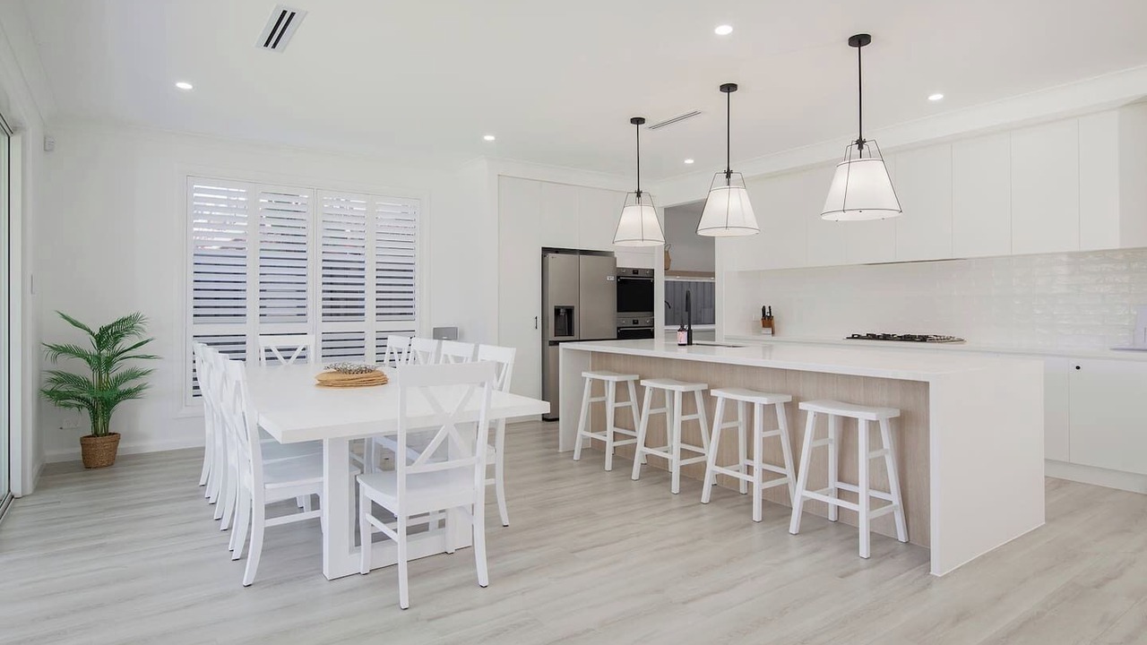 Photo of Others in Caves Beach