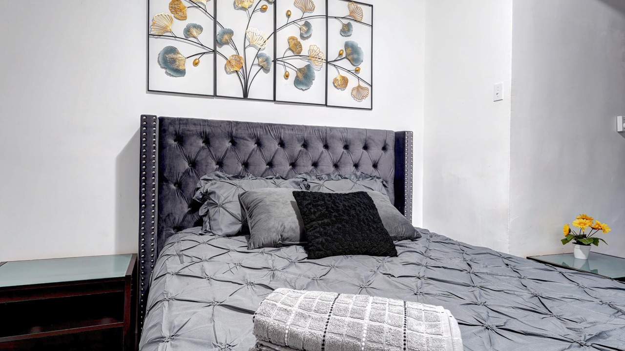 Photo of Bedroom in De Lorimier
