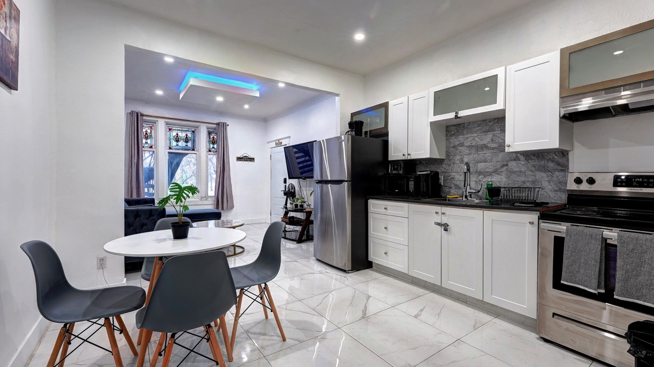 Photo of Kitchen in De Lorimier