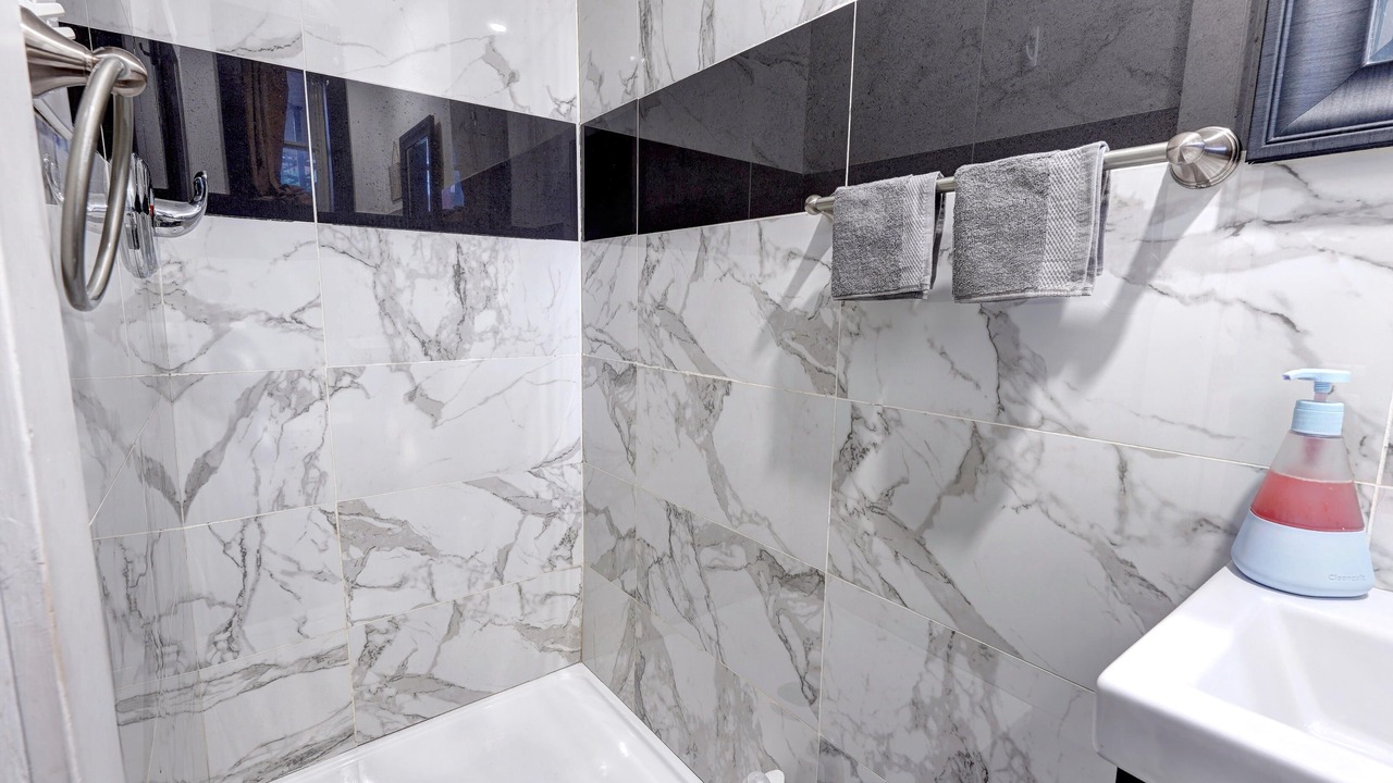 Photo of Bathroom in De Lorimier