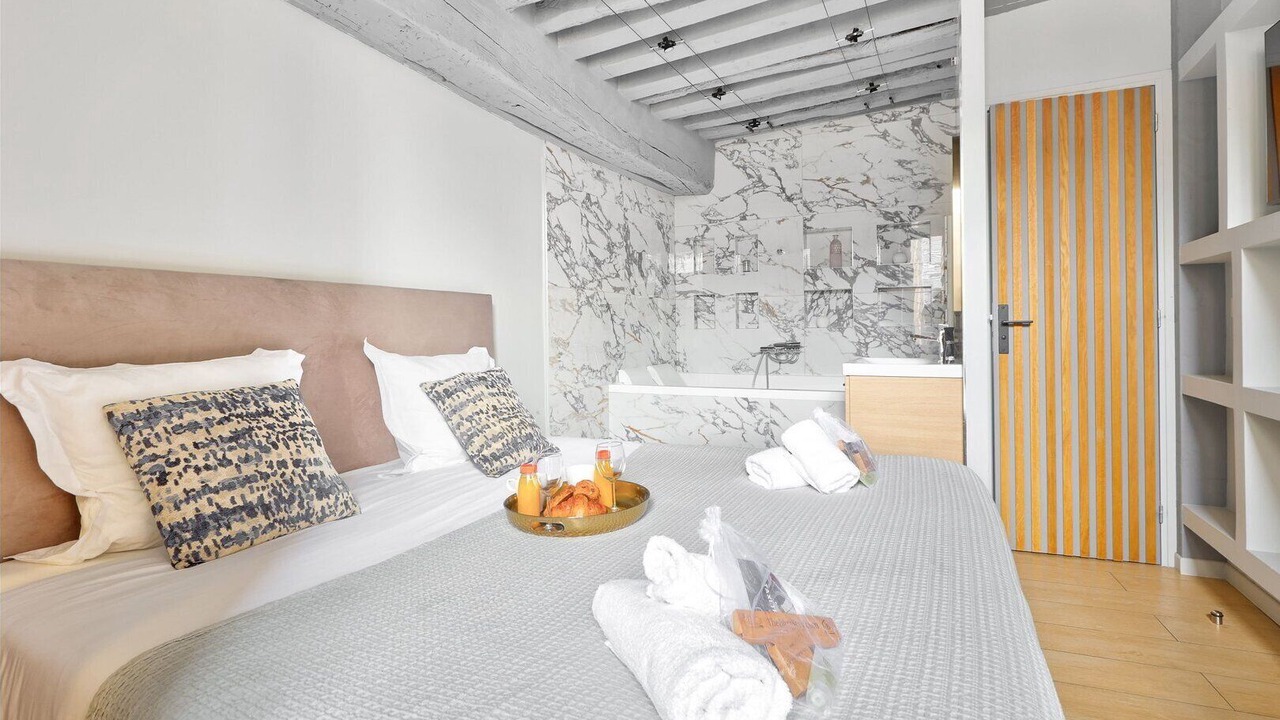 Photo of Bedroom in Marais