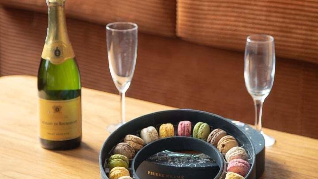 Photo of Others in Marais