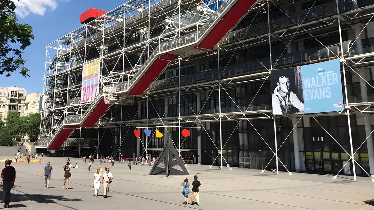 Photo of Others in Marais