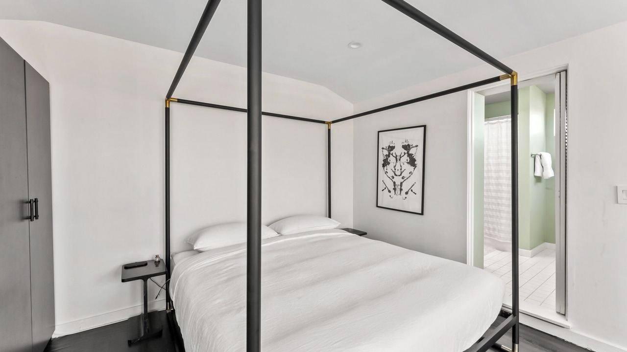 Photo of Bedroom in Bernal Heights