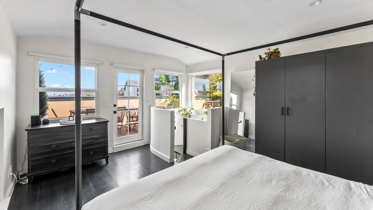 Photo of Bedroom in Bernal Heights