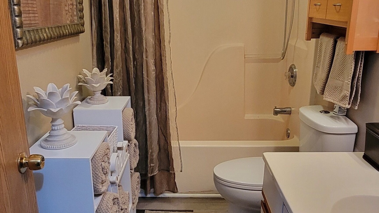 Photo of Bathroom in DeKalb