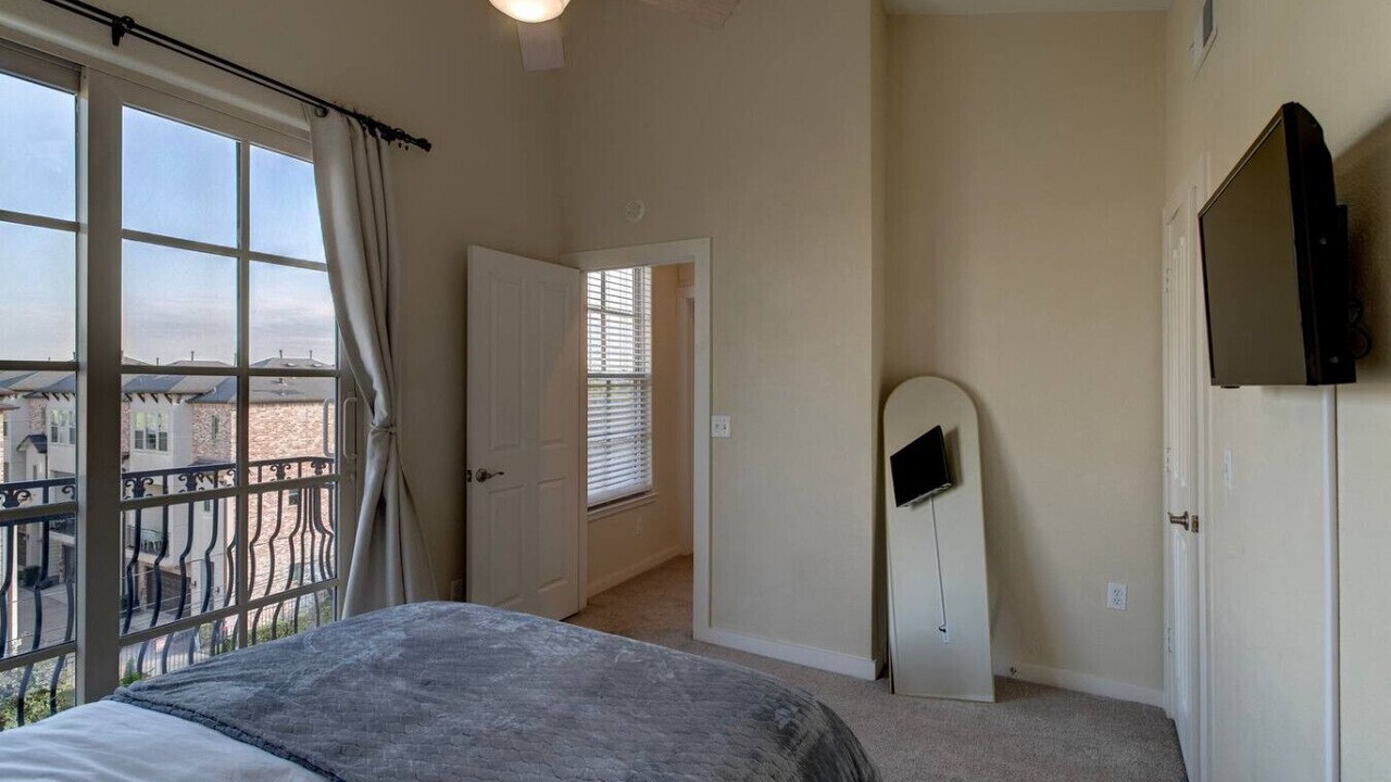 Photo of Bedroom in Central Business District