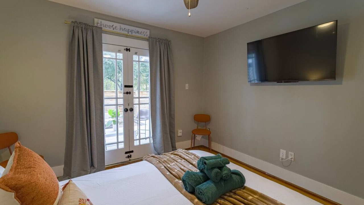 Photo of Bedroom in Woodland Heights