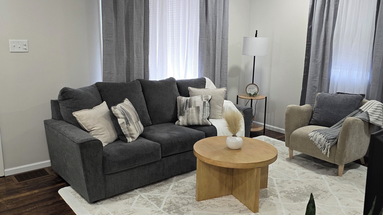 Photo of Livingroom in Lafayette