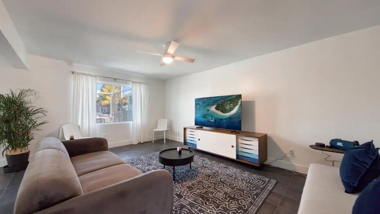 Photo of Livingroom in Bay Crest Park