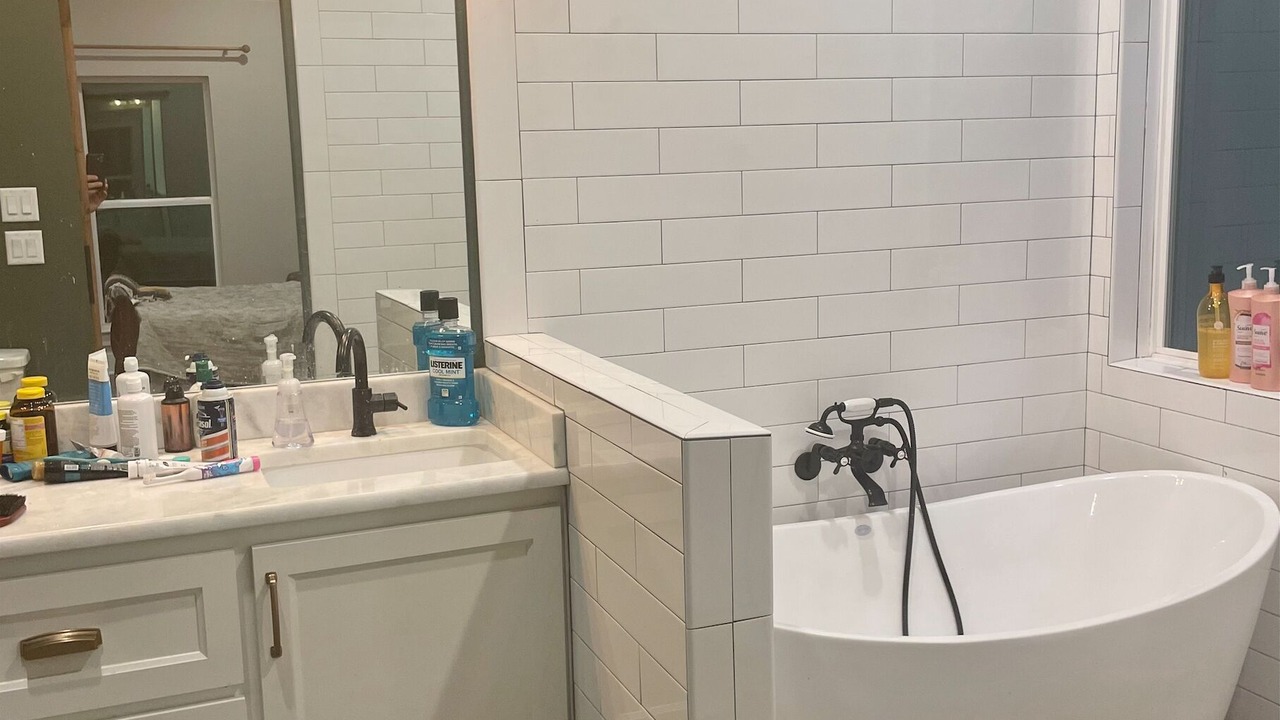 Photo of Bathroom in Era