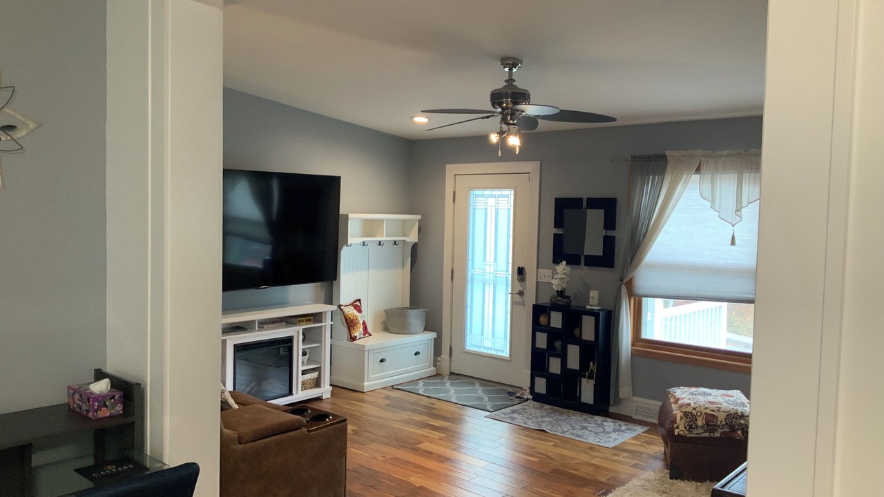 Photo of Livingroom in Dubuque