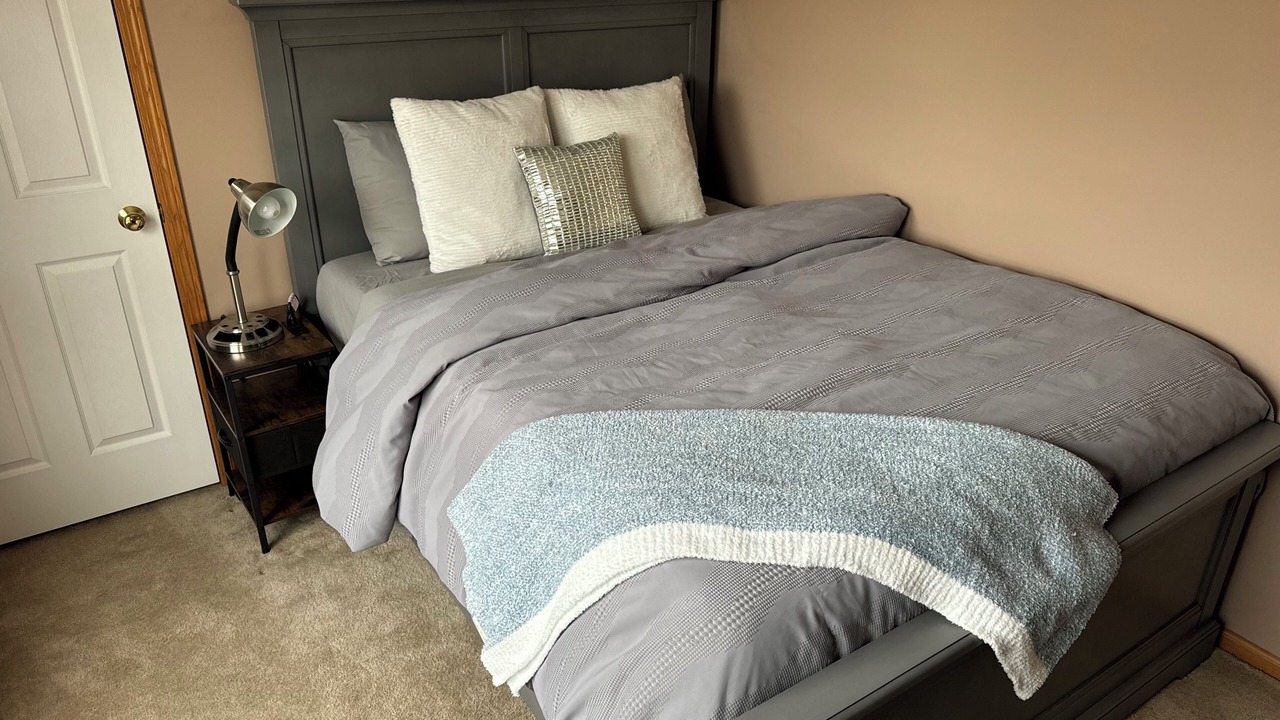 Photo of Bedroom in Dubuque