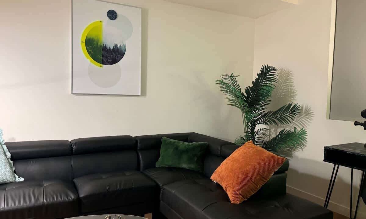 Photo of Livingroom in Downtown