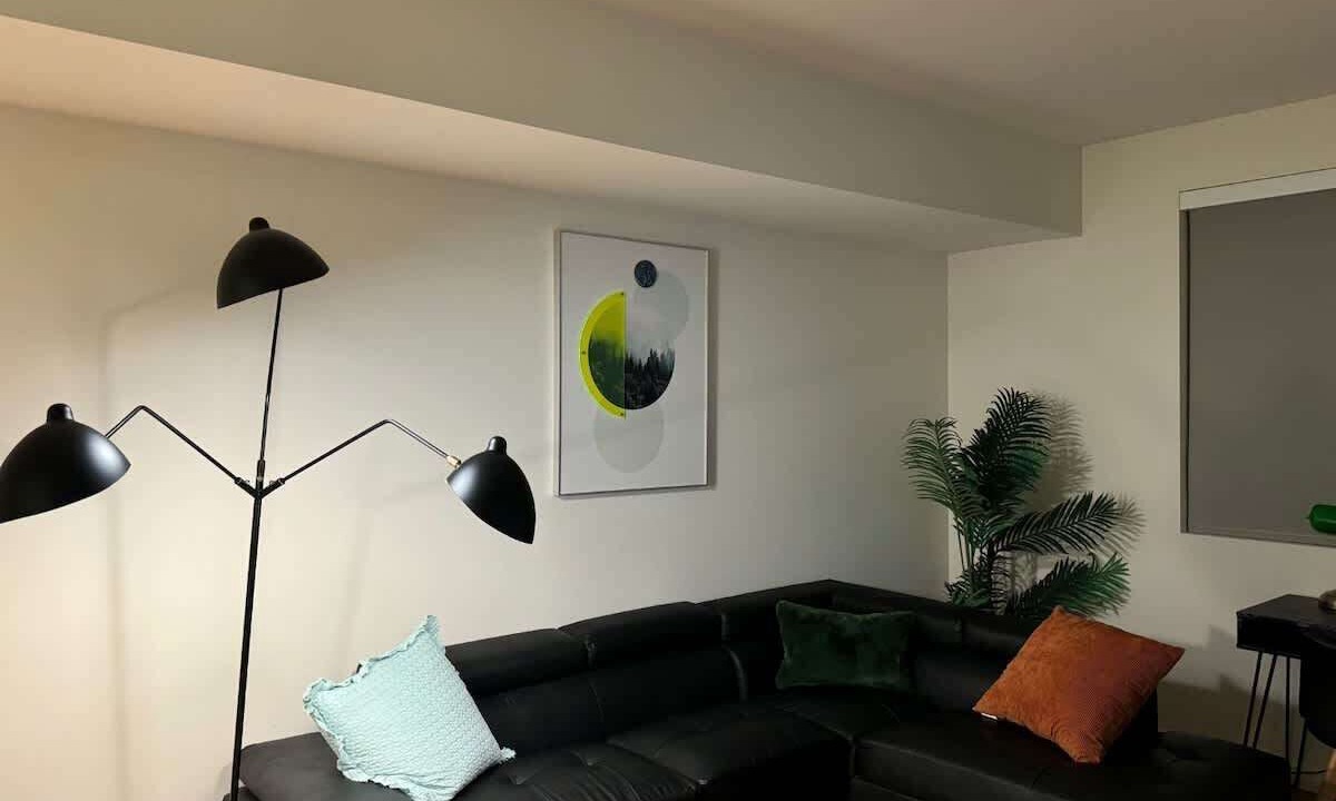 Photo of Livingroom in Downtown