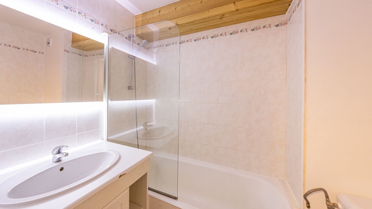 Photo of Bathroom in Montgellafrey