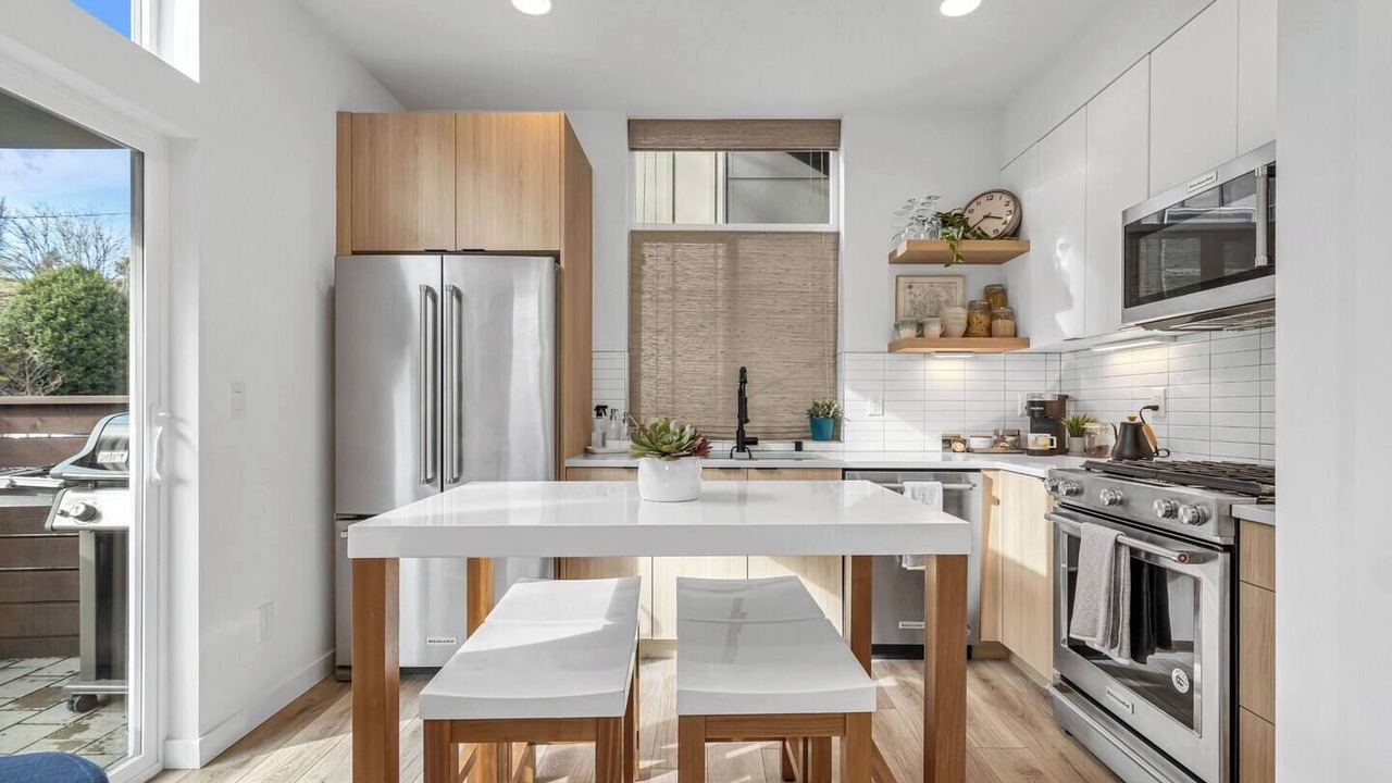Photo of Kitchen in East Queen Anne