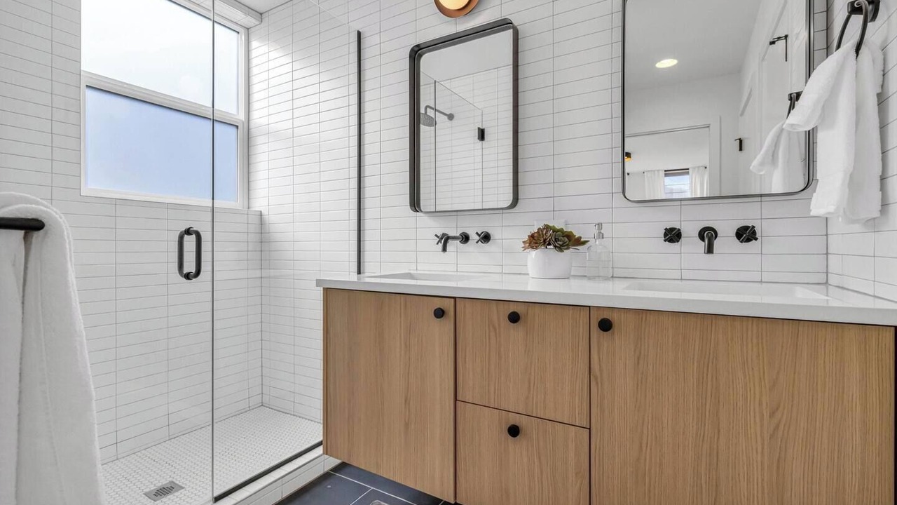 Photo of Bathroom in East Queen Anne