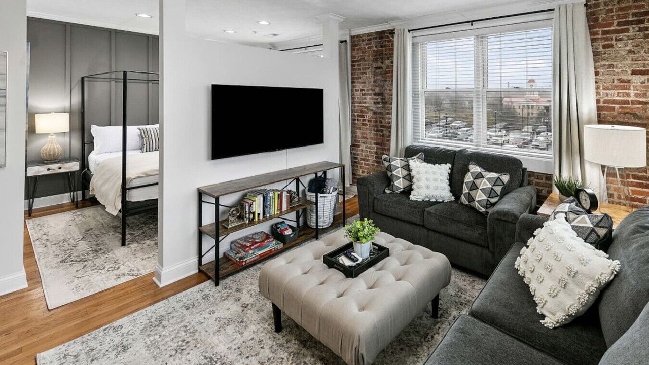 Photo of Bedroom in Maryville