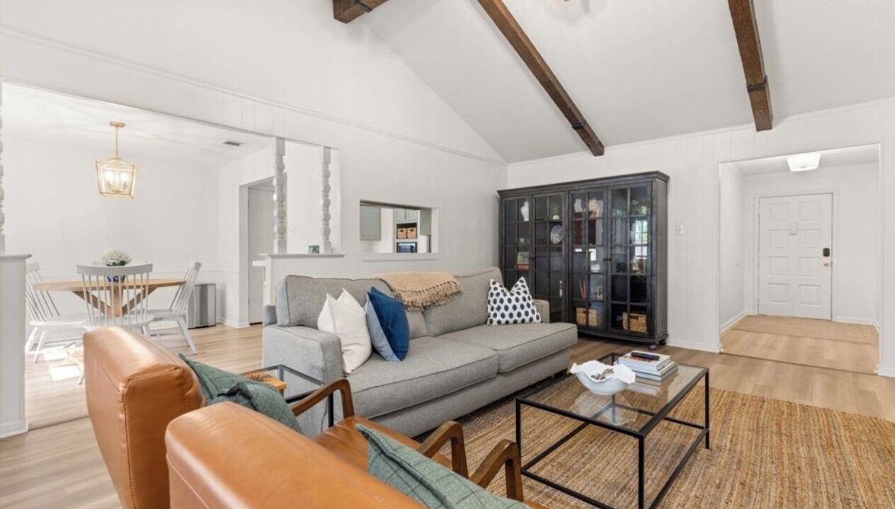 Photo of Livingroom in Kingwood