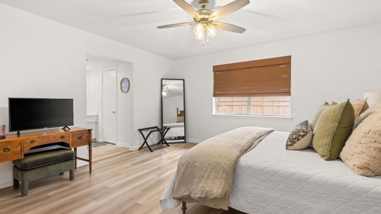 Photo of Bedroom in Kingwood