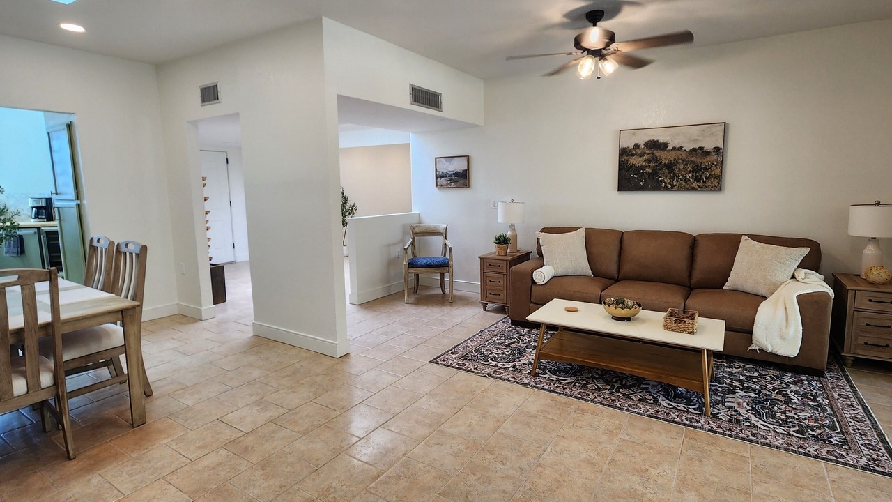 Photo of Livingroom in Villages of Green Valley