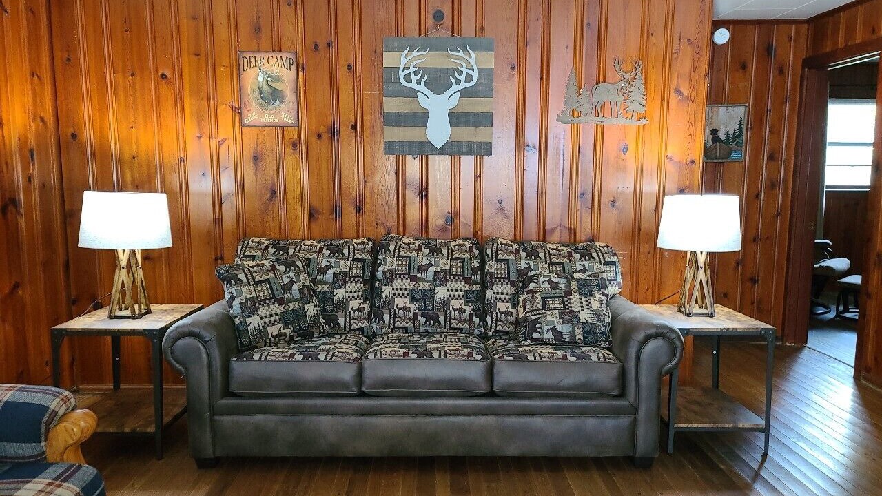 Photo of Livingroom in Hillsboro