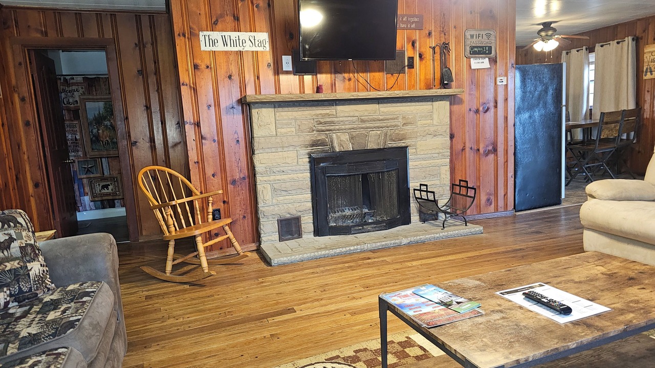 Photo of Livingroom in Hillsboro