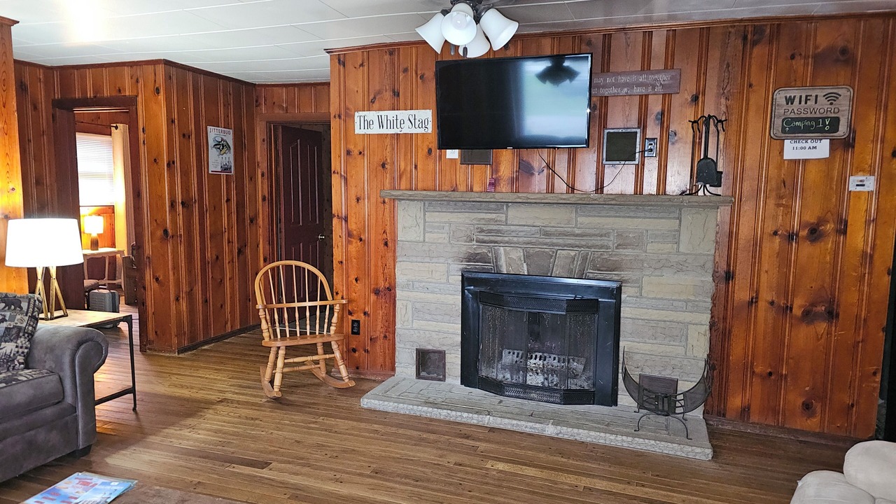 Photo of Livingroom in Hillsboro