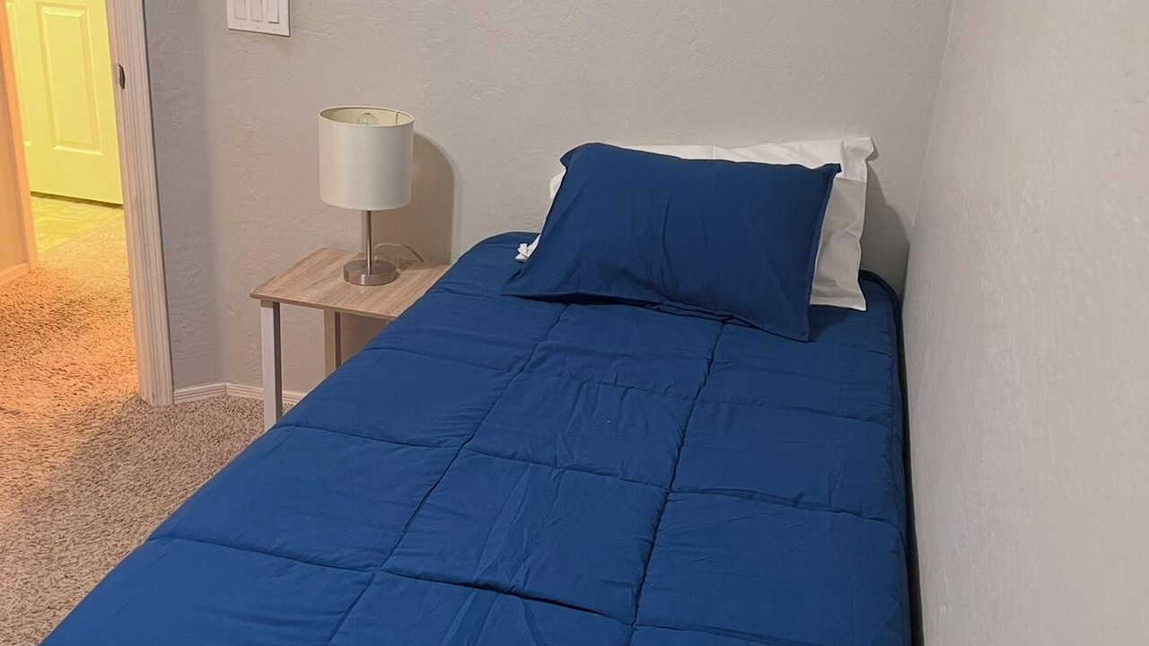 Photo of Bedroom in Palm Valley