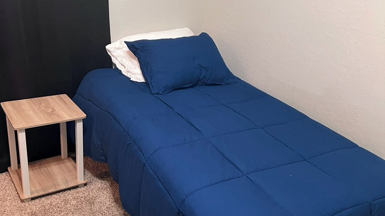 Photo of Bedroom in Palm Valley