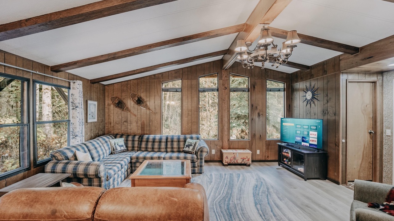 Photo of Livingroom in Maple Falls