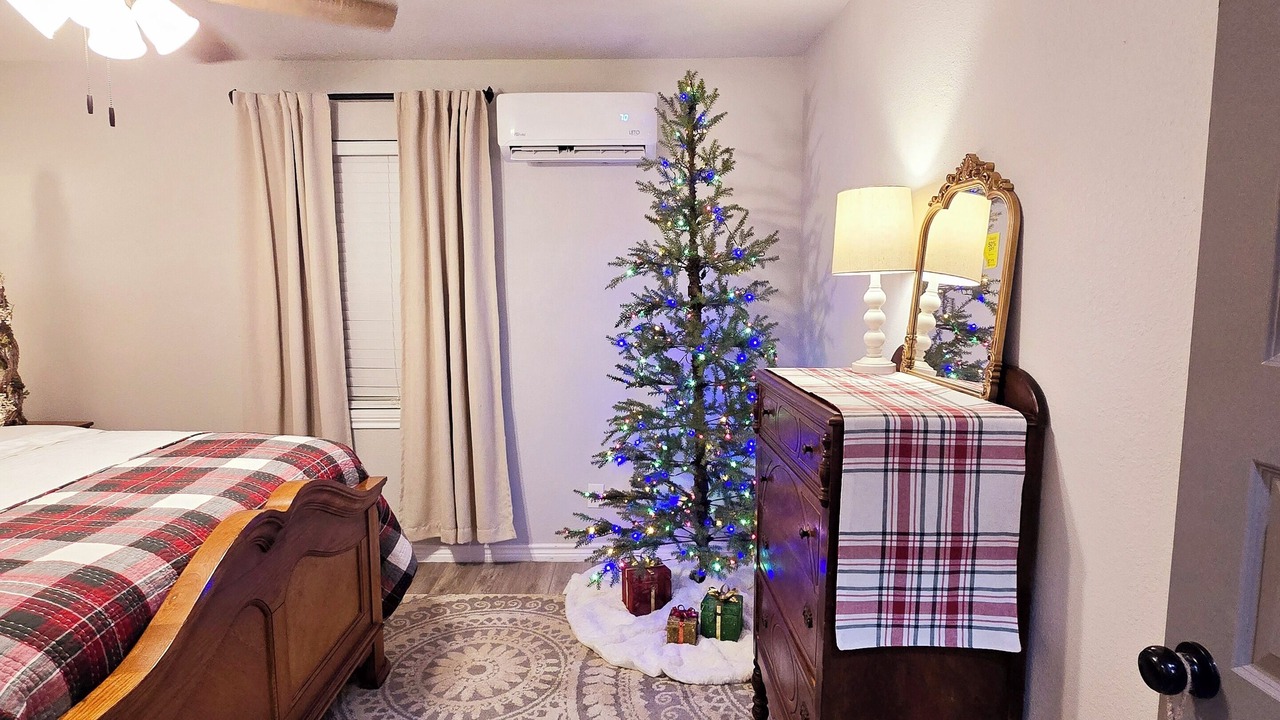Photo of Bedroom in Rising Star