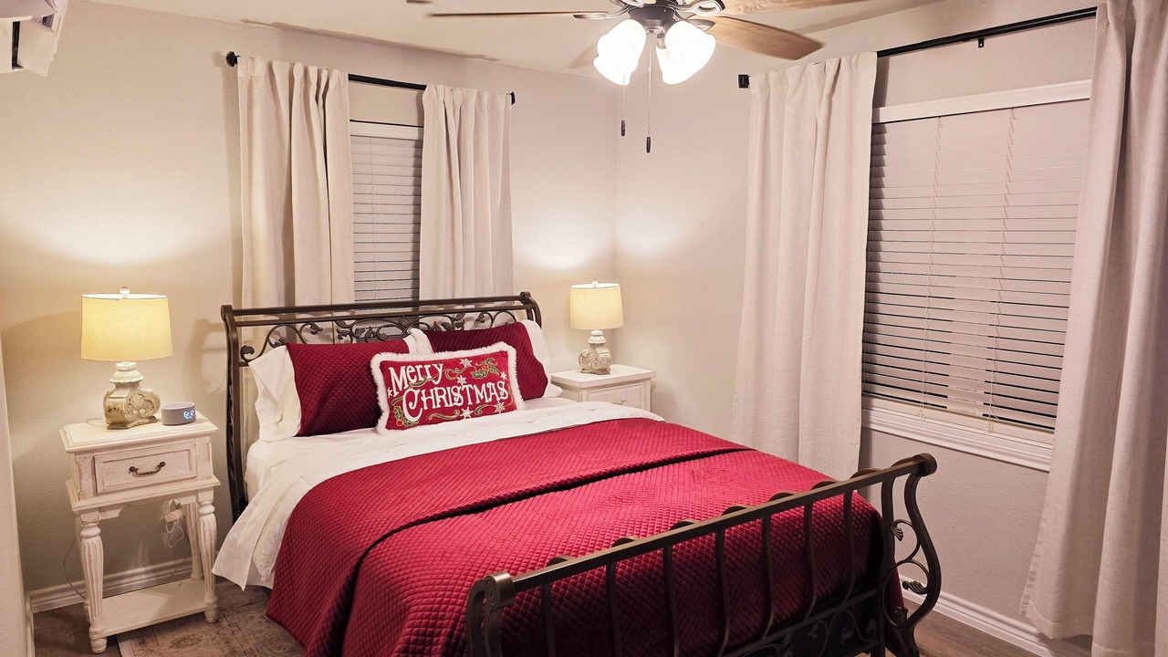 Photo of Bedroom in Rising Star