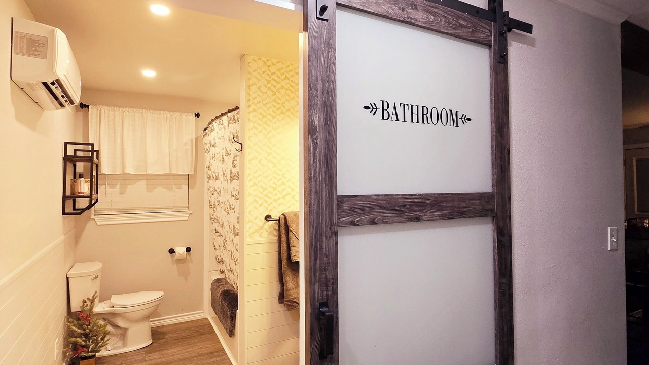 Photo of Bathroom in Rising Star