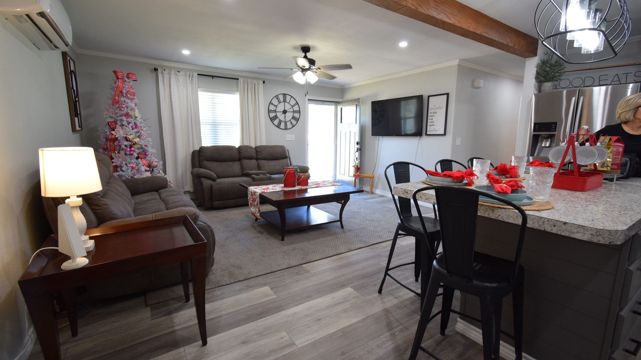 Photo of Livingroom in Rising Star