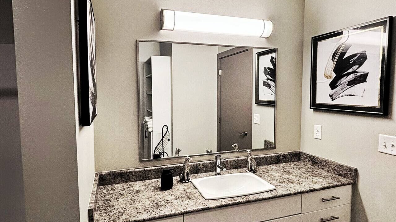 Photo of Bathroom in Downtown Des Moines