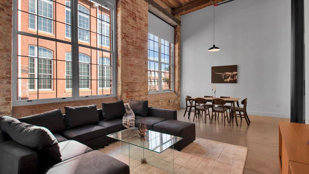 Photo of Livingroom in Judson