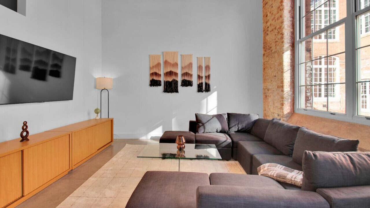 Photo of Livingroom in Judson