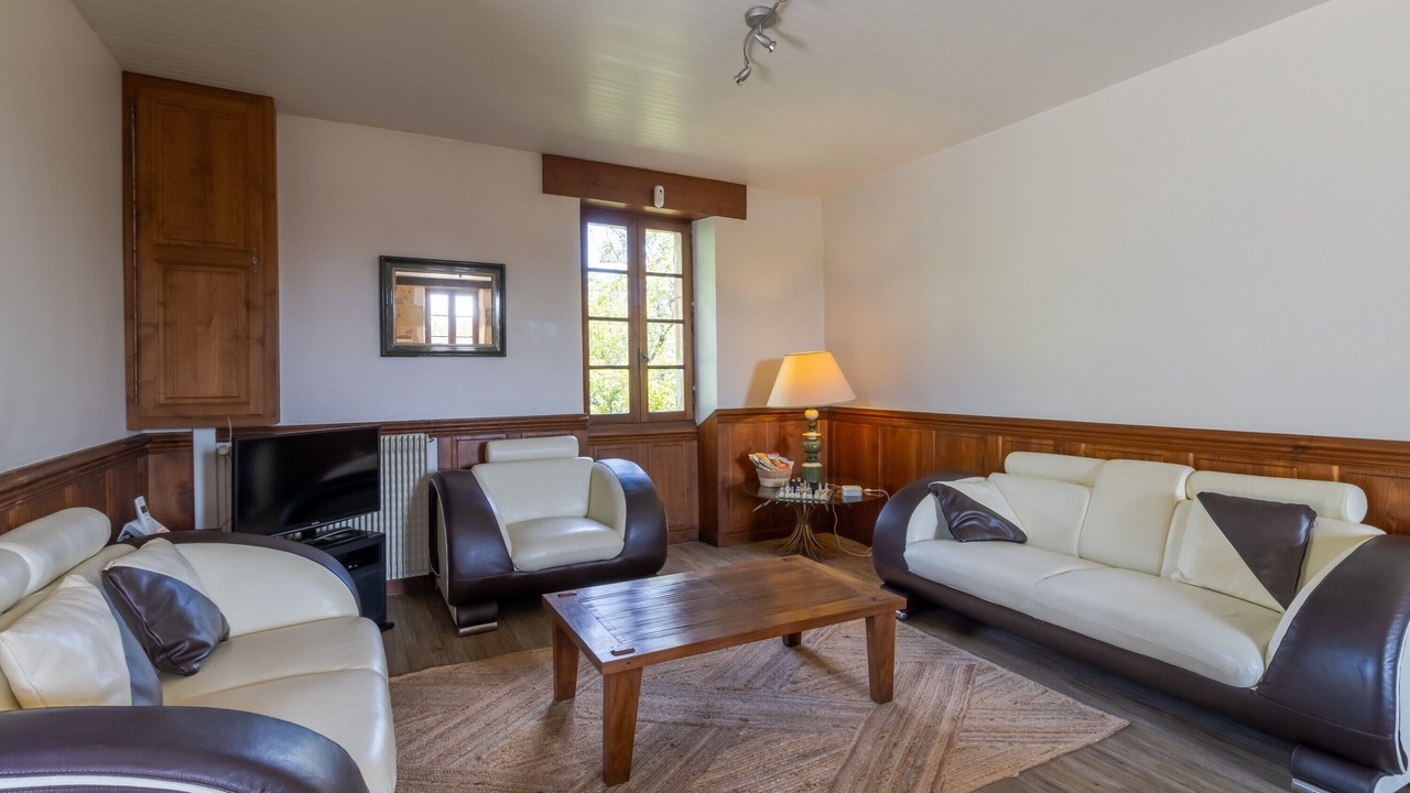 Photo of Livingroom in Sainte-Foy-de-Belves
