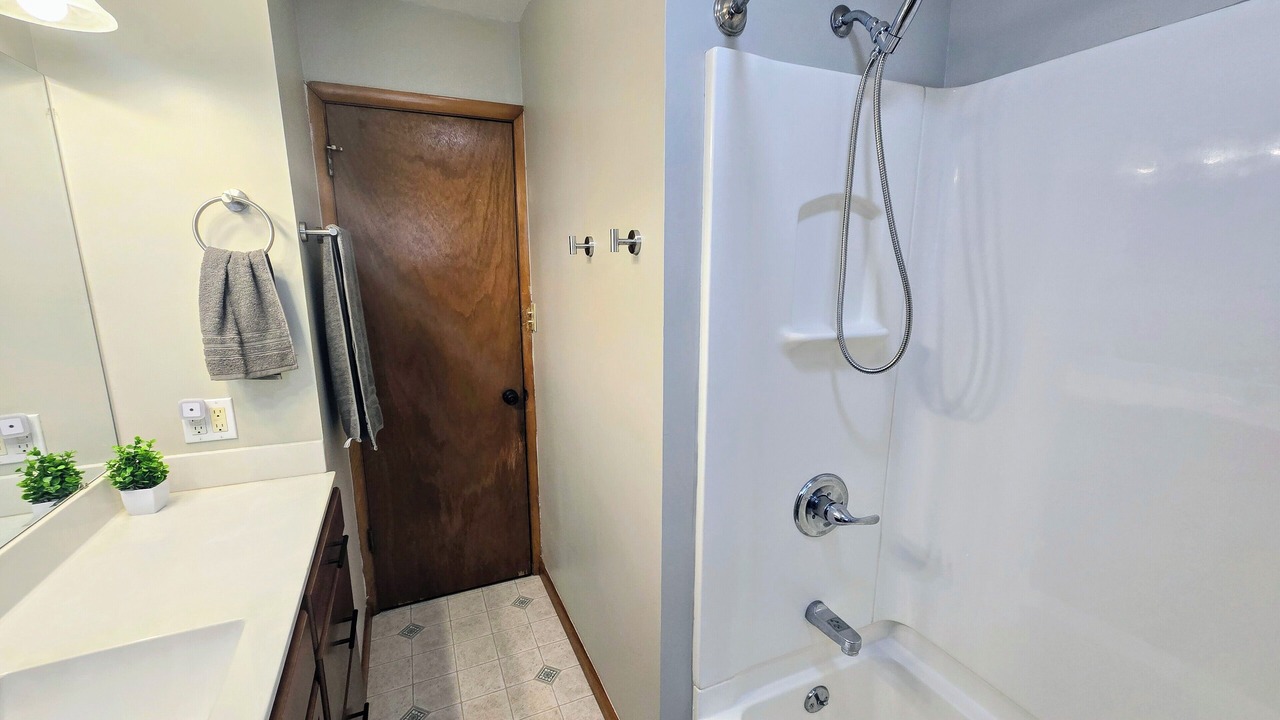 Photo of Bathroom in Galesburg