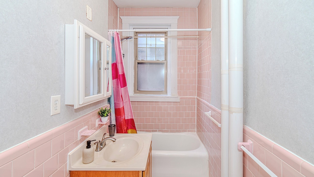 Photo of Bathroom in North Brookline