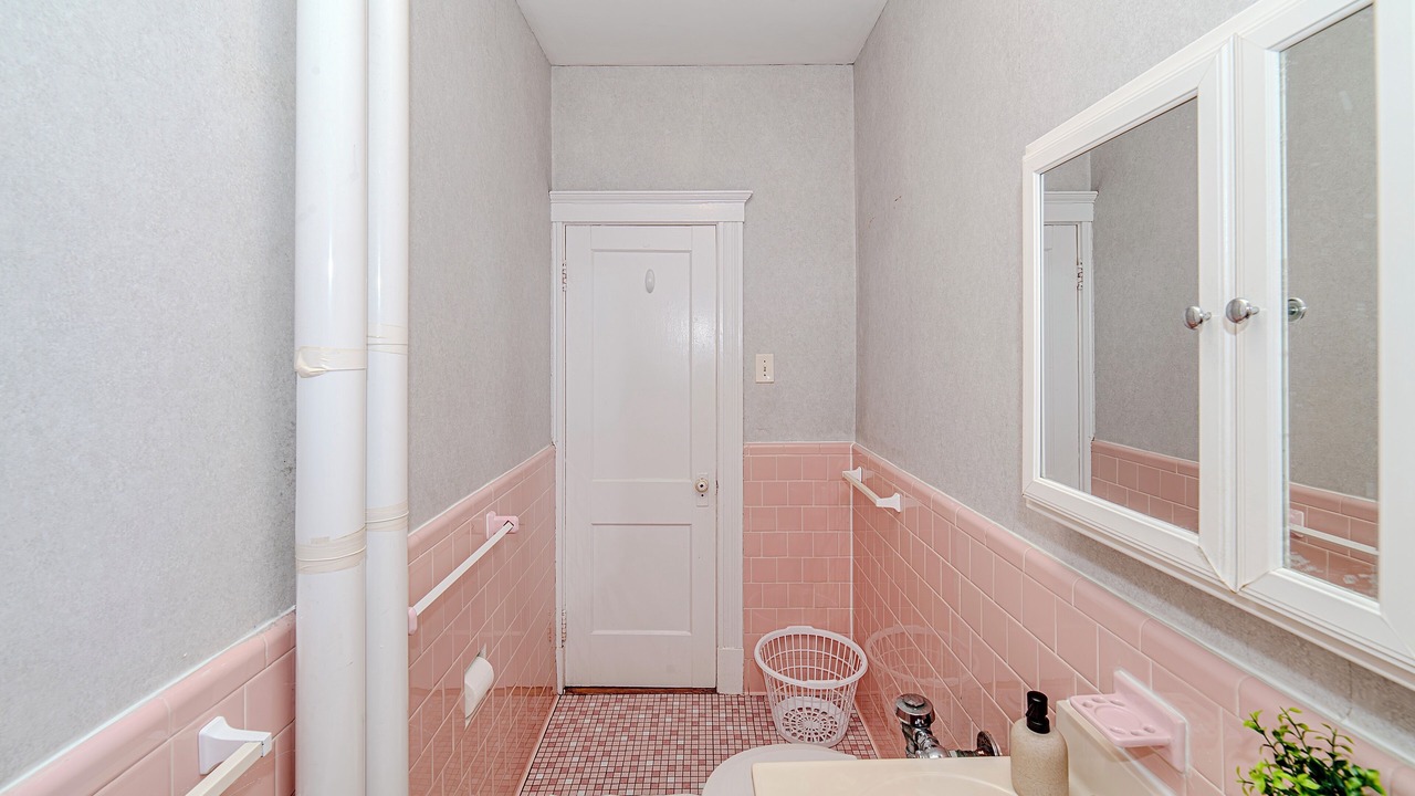 Photo of Bathroom in North Brookline