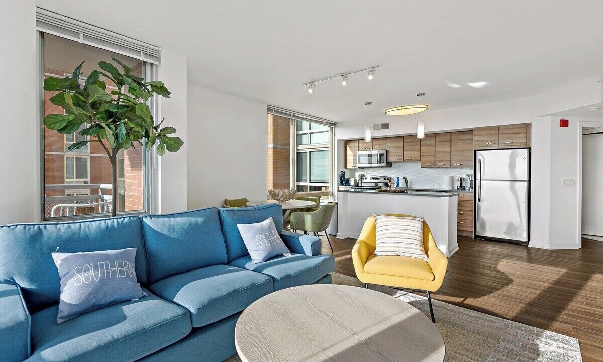 Photo of Livingroom in Tysons