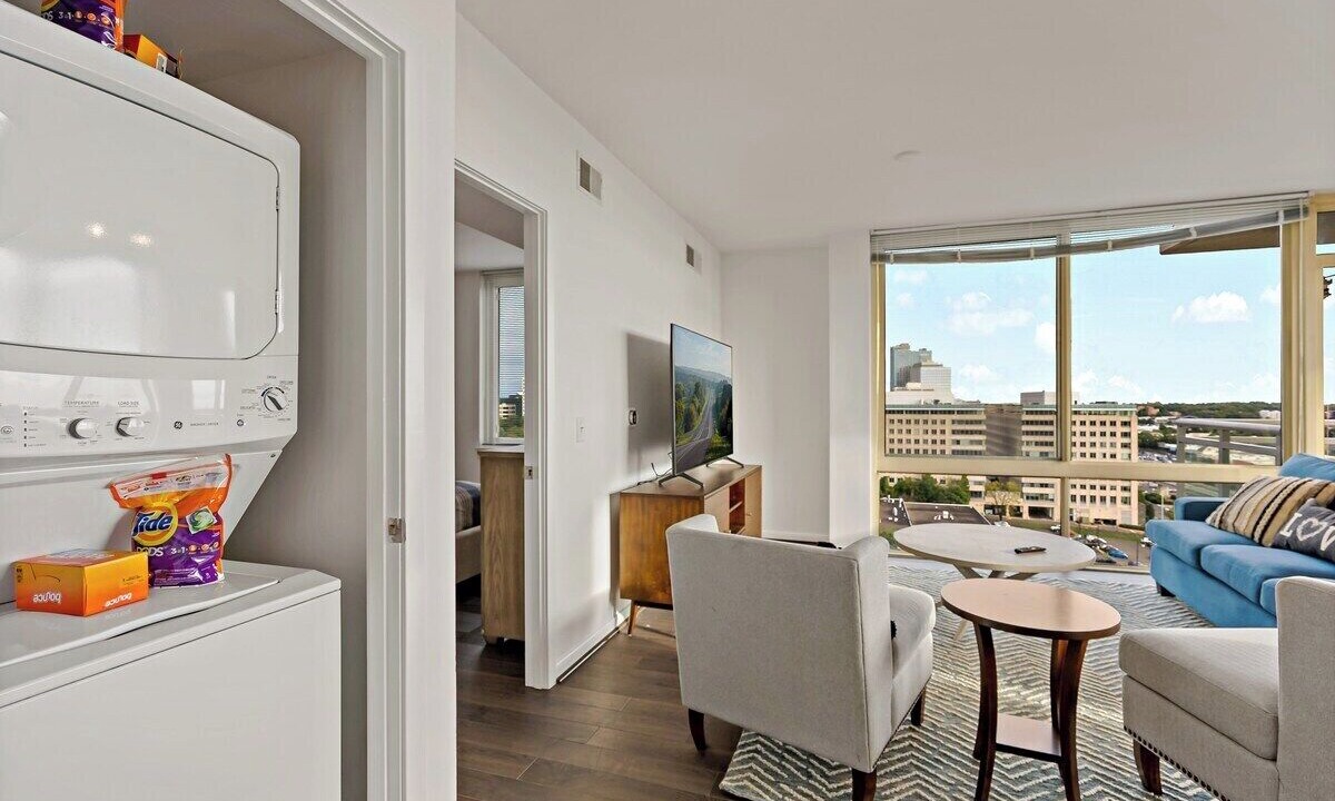 Photo of Livingroom in Tysons