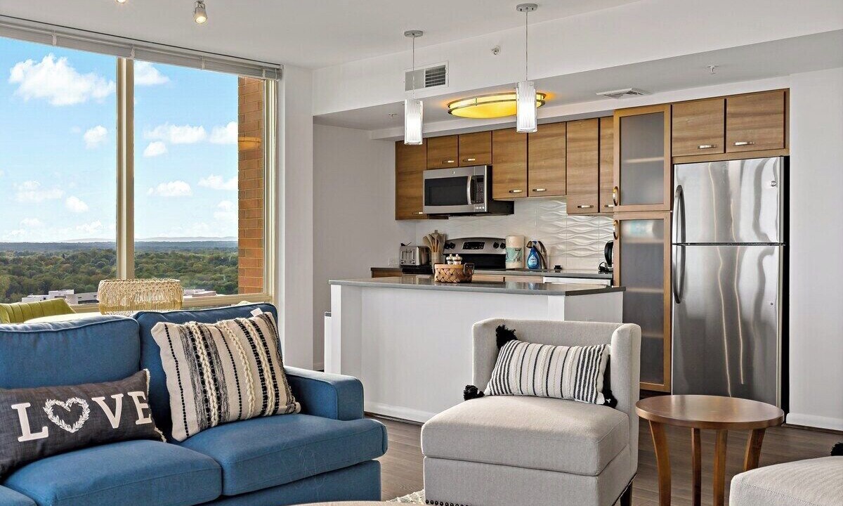 Photo of Livingroom in Tysons